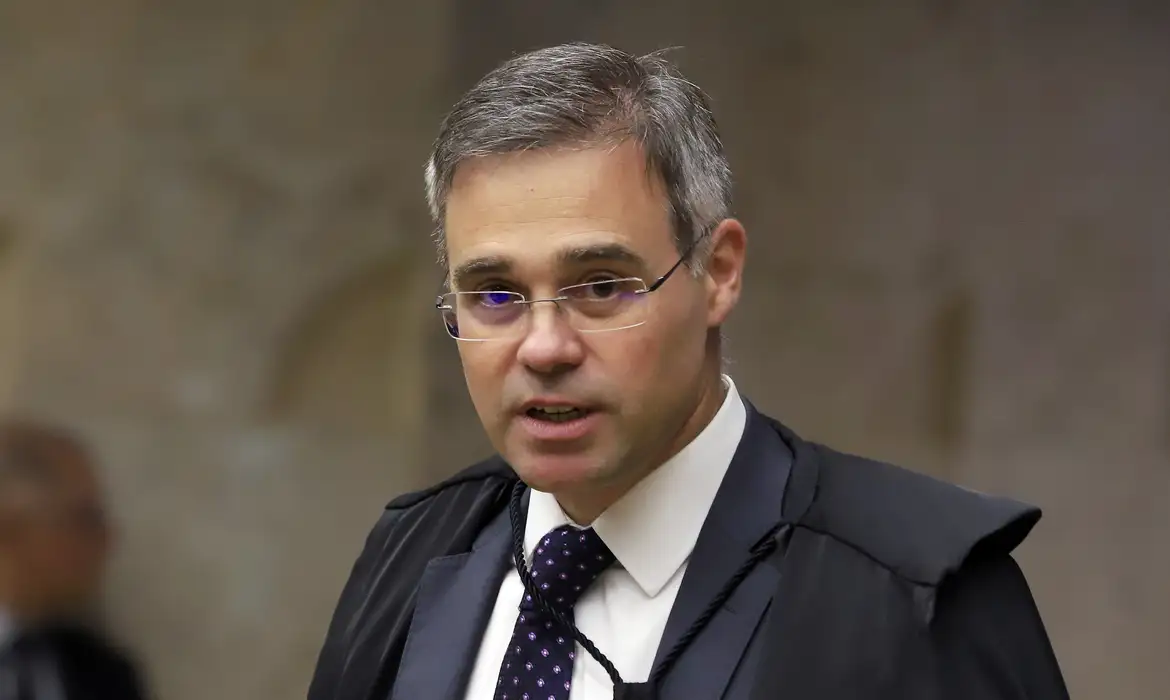 Mendonça fala em 'honrar o povo' e pede benção divina ao Judiciário sob crise no STF