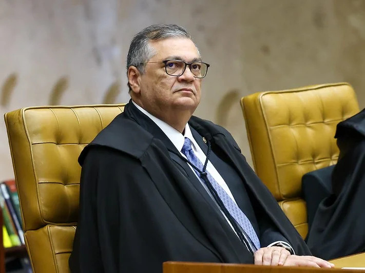 Flávio Dino anula afastamento e reconduz Andrei Rodrigues à chefia da Polícia Federal