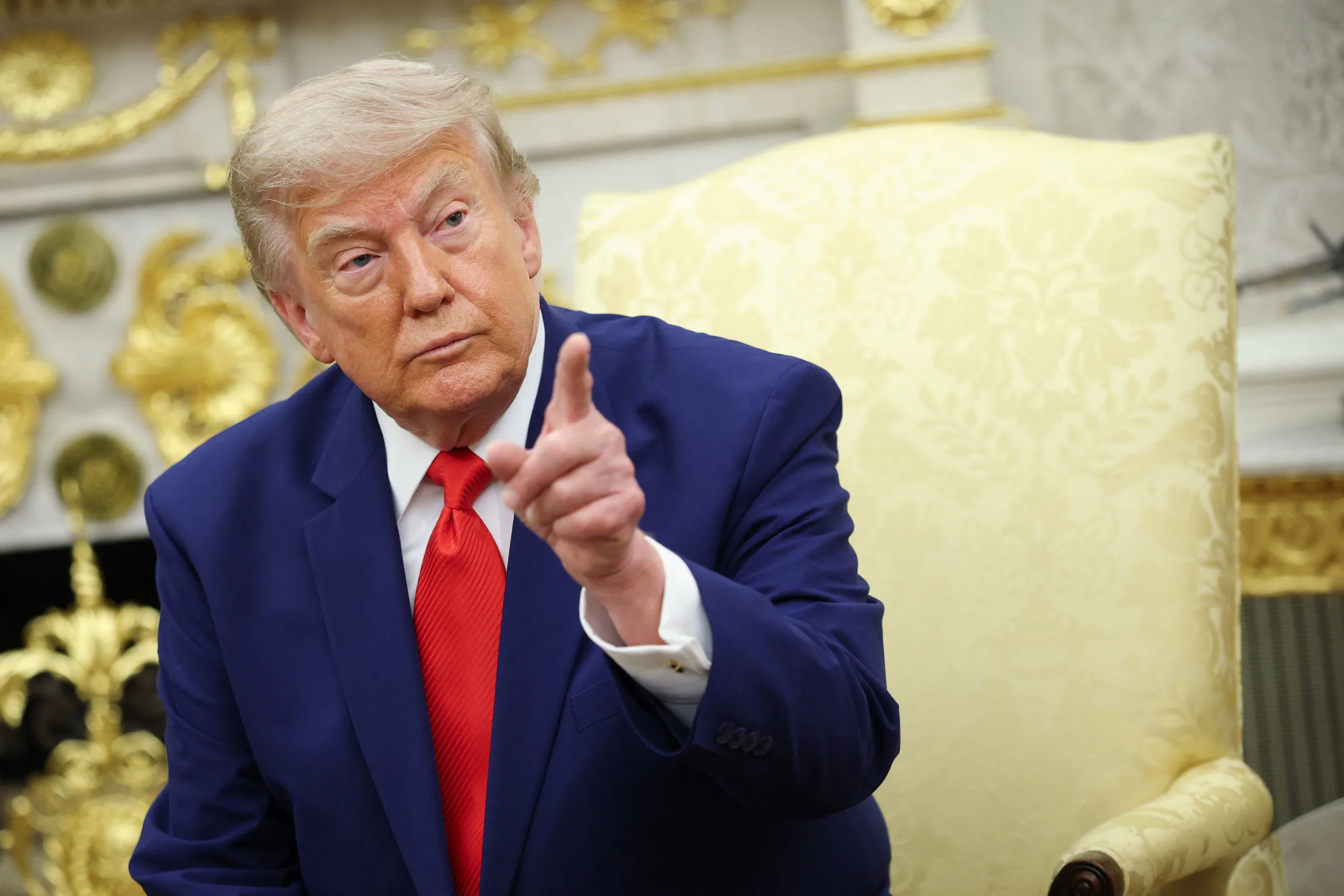 Trump celebra avanço da direita em comentário sobre as eleições brasileiras