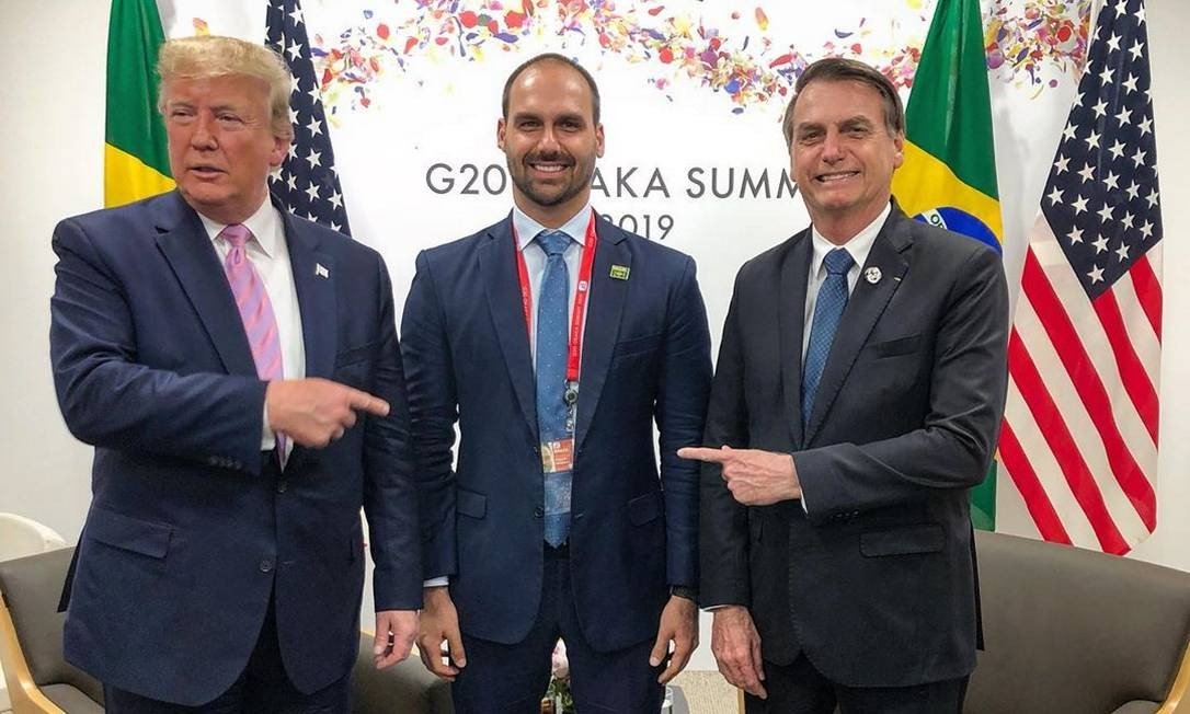 Fachin encerra inquérito sobre Eduardo Bolsonaro após condenação definitiva no STF